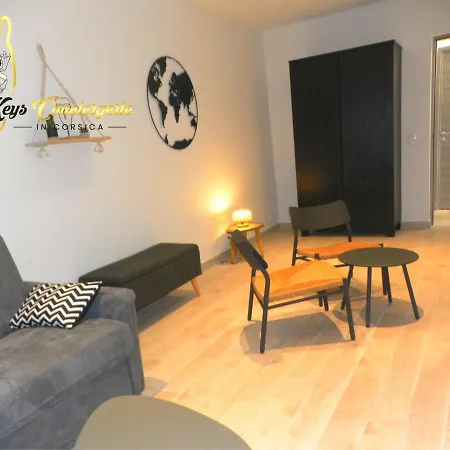 N6 Piscine Privee Chauffee, Classee 4 Etoiles, St Cyprien - Keys Conciergerie In Corsica * Lecci